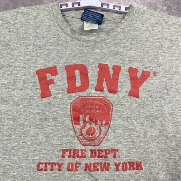 FDNY Shirt Mens Large Gray Cotton Crewneck Short Sleeve Graphic Tee Pullover - Picture 4 of 7